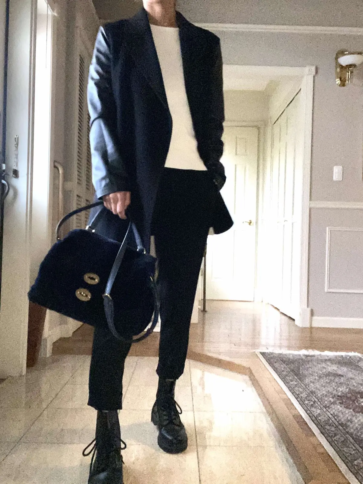 ショートブーツ　Dr.Martinの大人コーデ