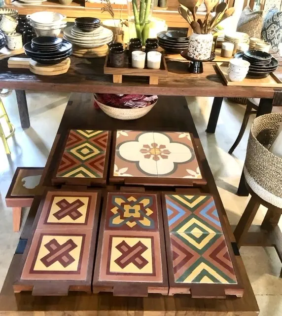 タイル　小物　トレイ