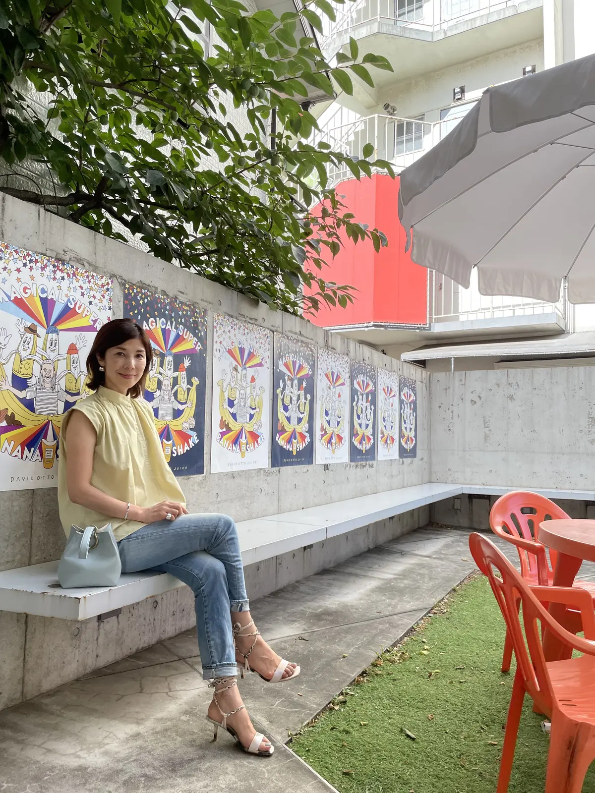 UNIQLO Uのギャザーシャツを着てキの画像_2