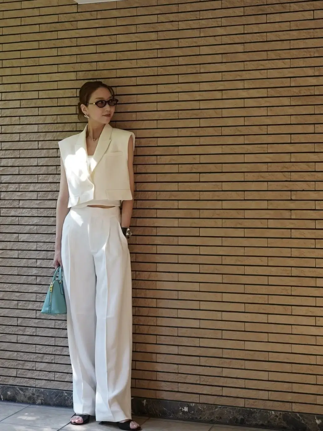 ZARAトップス・ワイドパンツ愛用　エクラ華組 法村麻起子さん