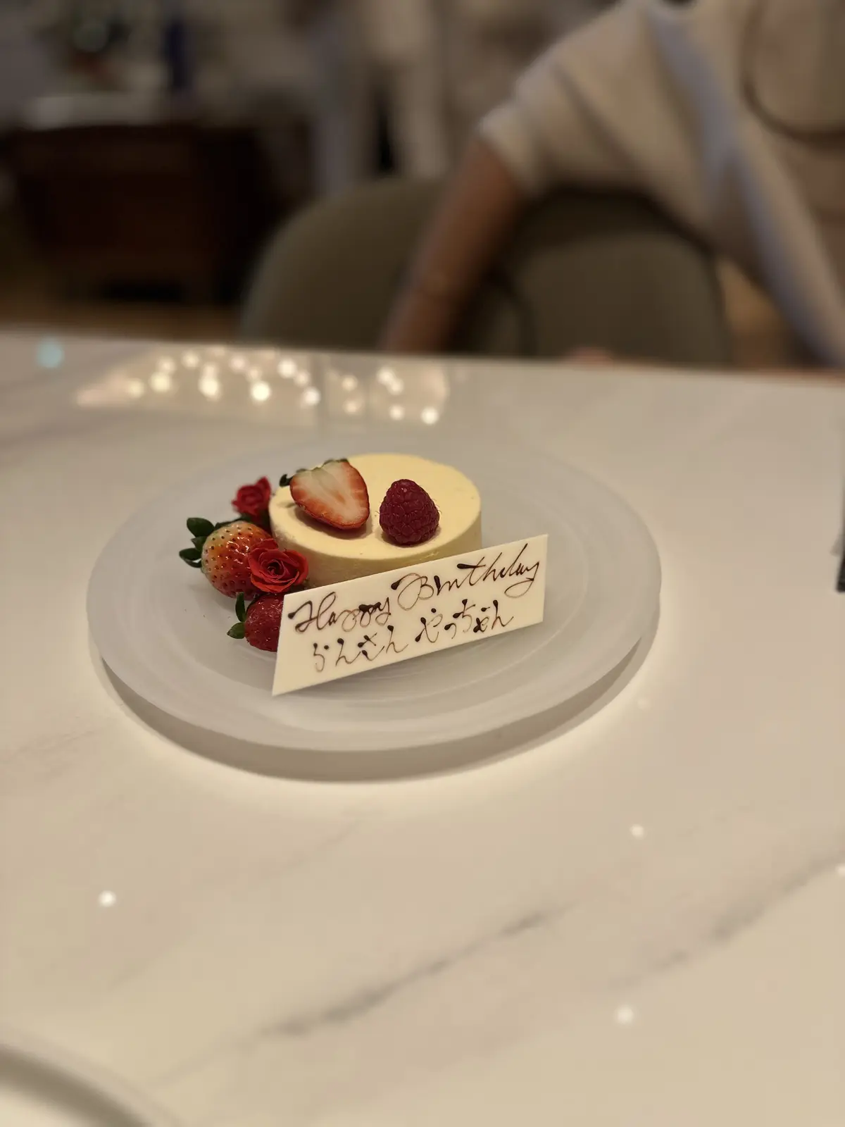 おしゃれなお店でランチの画像_3