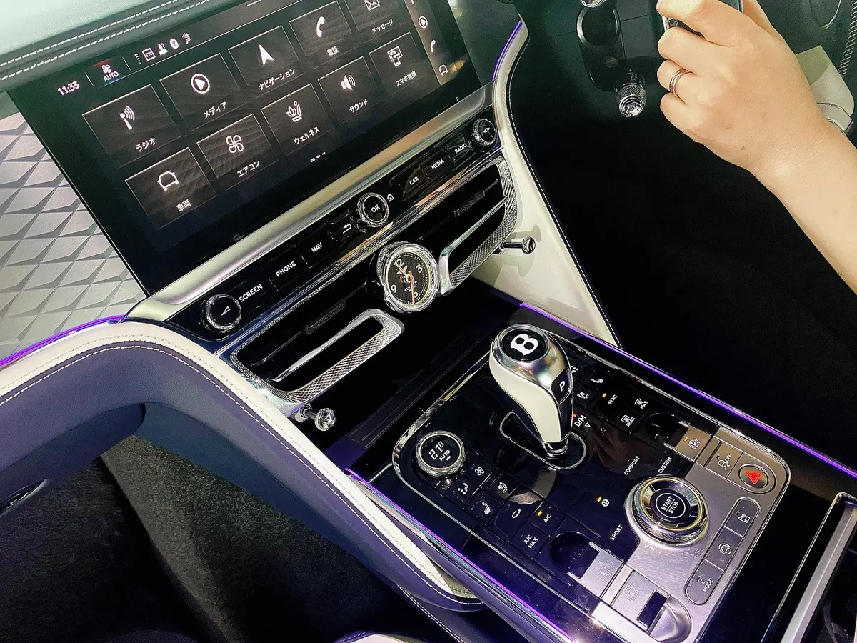 ベントレー フライングスパー 内観 操作パネル マダムの“ぐっとくるクルマ”試乗 Webエクラ