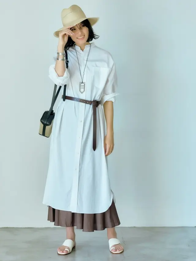 【ロングシャツとして】ベルトのウエストマークでバランスアップと気分転換を