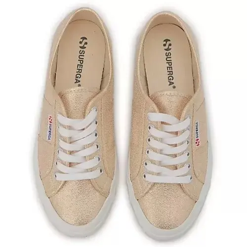 【50代 ファッション】一点投入するだけの画像_9