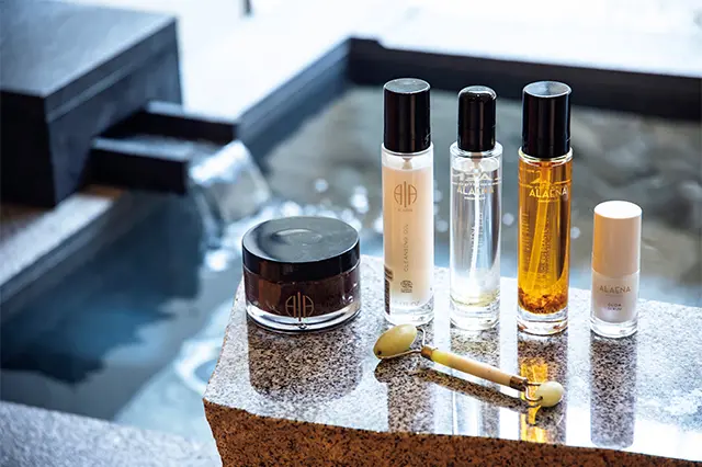 日本初上陸のアラエ ナを使ったシグネチャ ーリチュアル by Alae na 90分￥46,800（税・ サ込）　