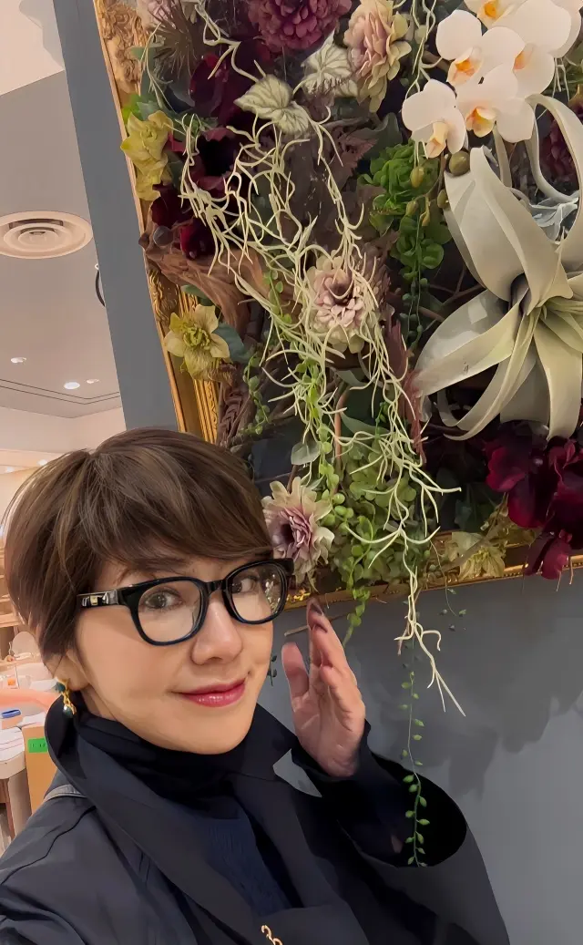 お休みの日の大人ミックススタイル。の画像_1