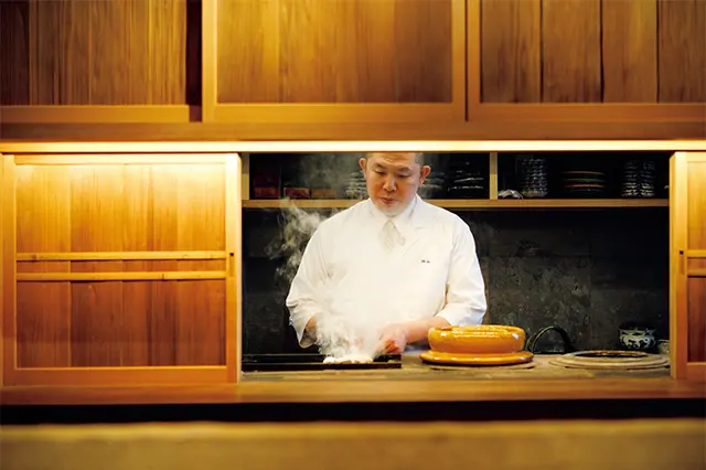 神戸や 大阪の日本料理店で修行後、’21年、 39歳で独立