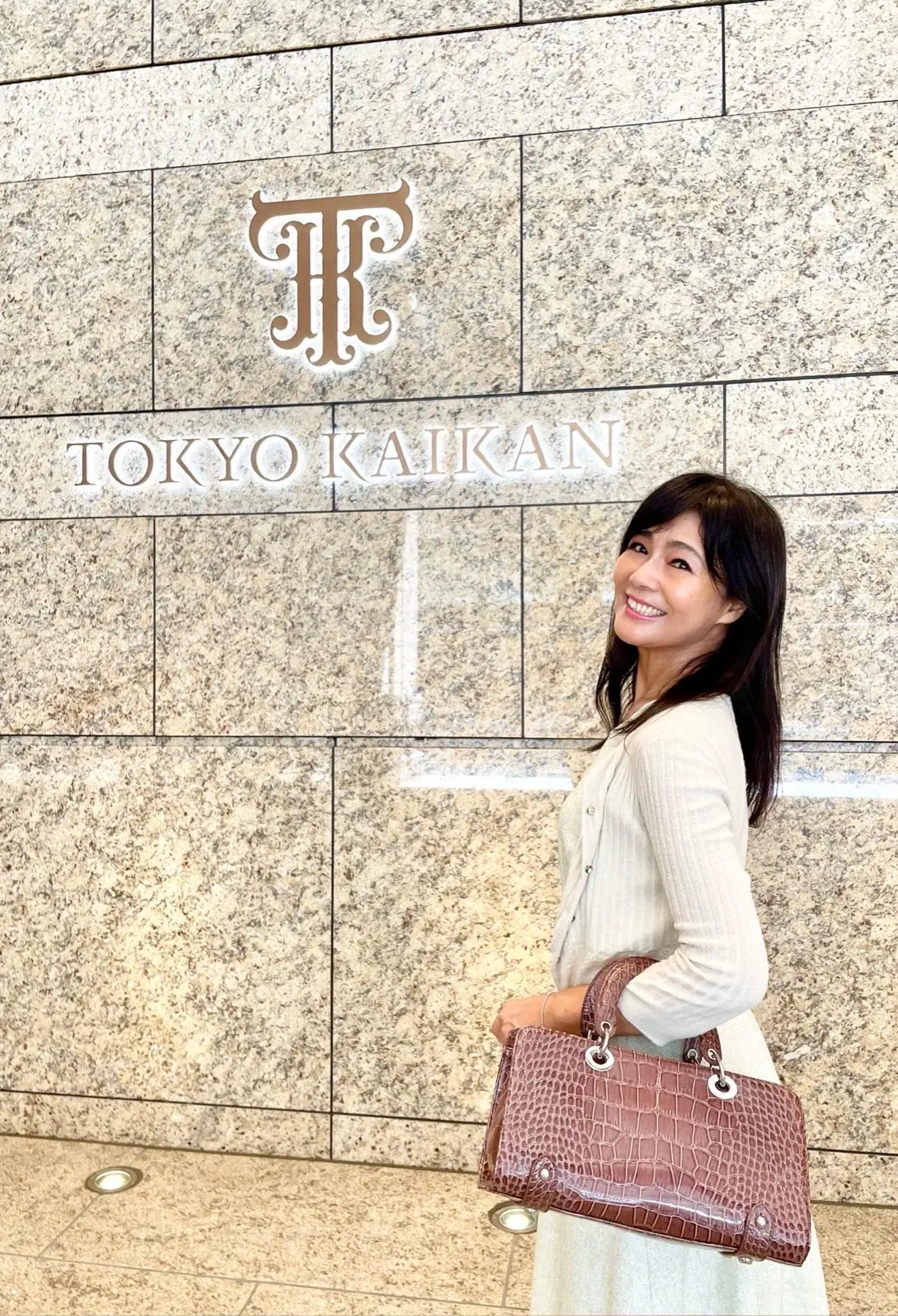 東京會舘、sweets & gifts、焦茶のバッグ、クロコダイル、ノースリーブワンピース、パステルグリーン、シアーグリーン、ボブ、ボブヘア