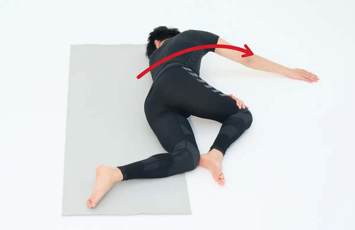 OurAge×Webエクラ　床バレエ_腰のばし