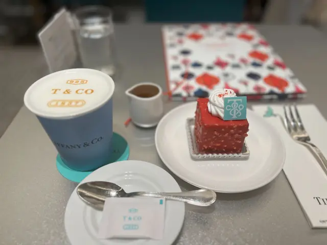 ティファニー カフェ&表参道ヒルズのChの画像_3