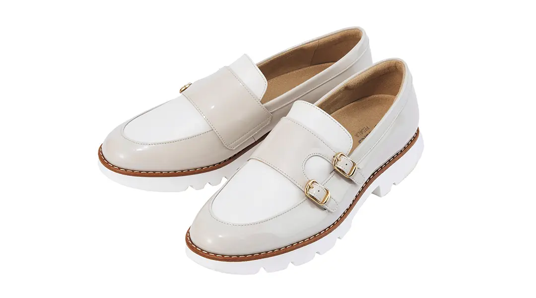 ●靴「ペダラ ソフトラギッド」￥35,200／アシックス商事（ペダラ）