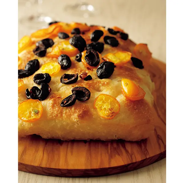 金柑と黒オリーブのフォカッチャ