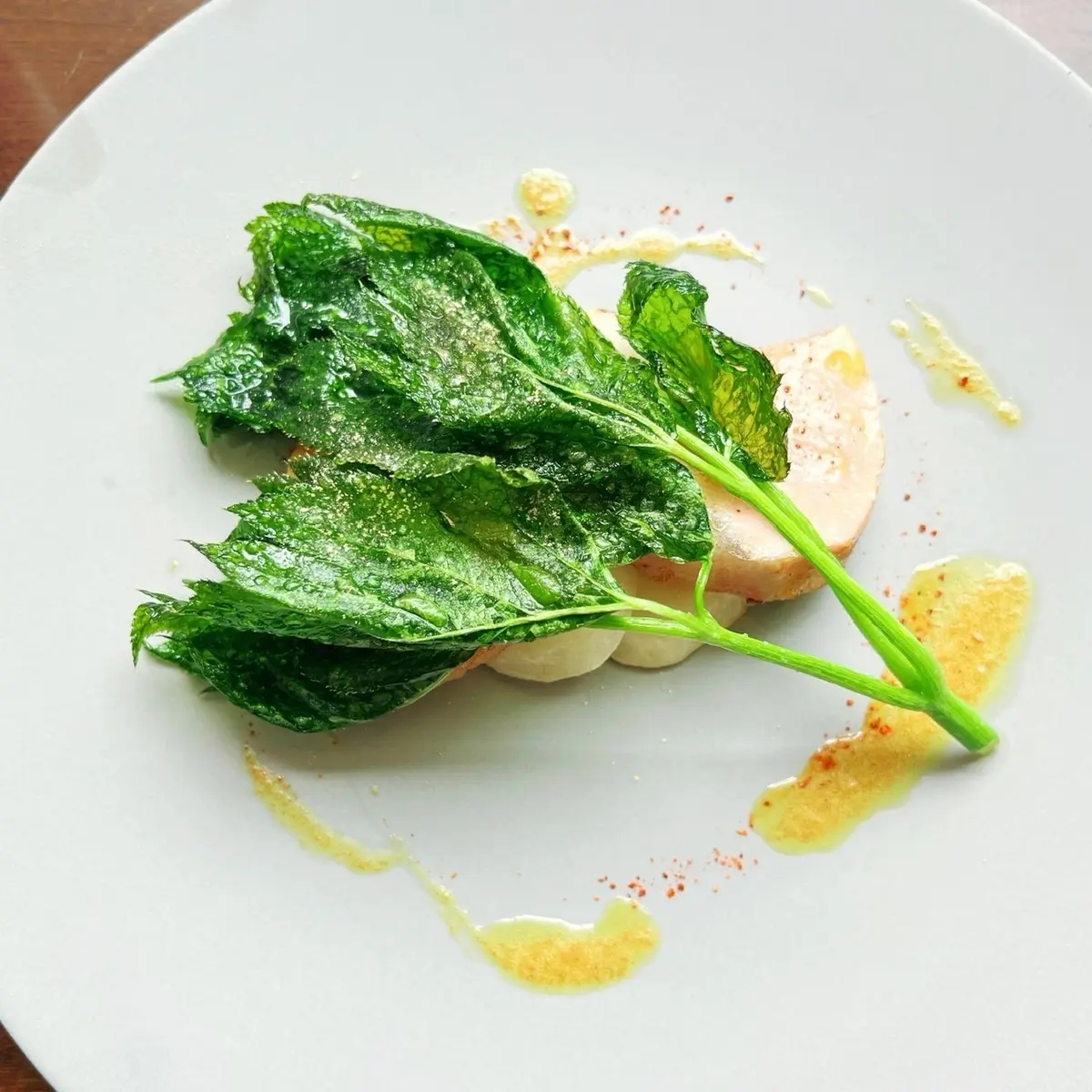 メインはポークロースのスパイス焼きとかぶのソテー。