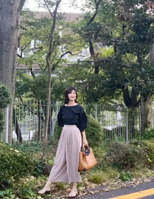 GUベージュパンツでスポーツミックスコーの画像_2