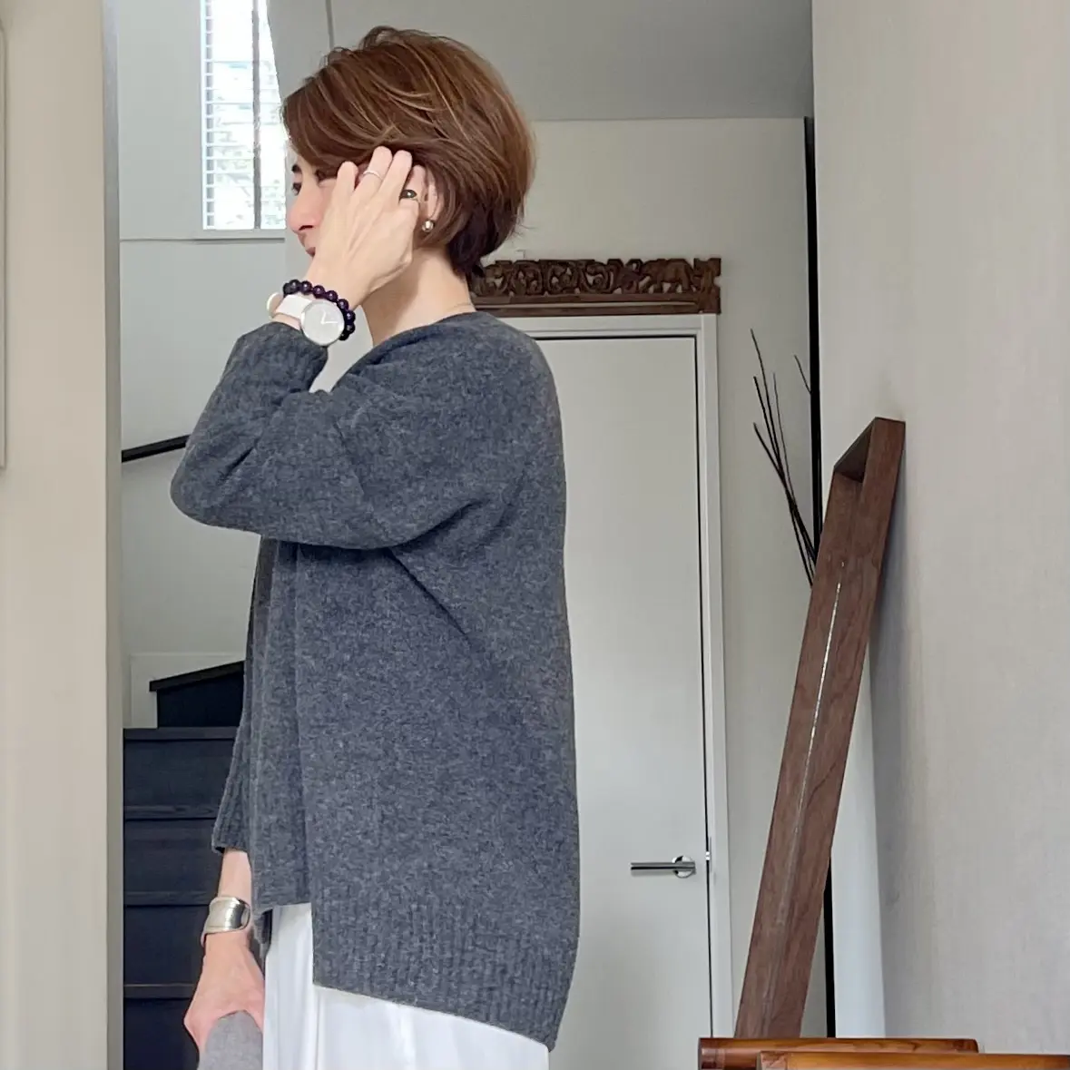 ブレスレットが主役のコーデ (アメジストの画像_4