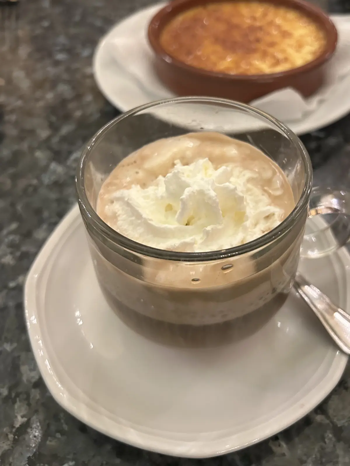 ブリュッセルの名店「La Roue D’or」　夕食　グランプラス