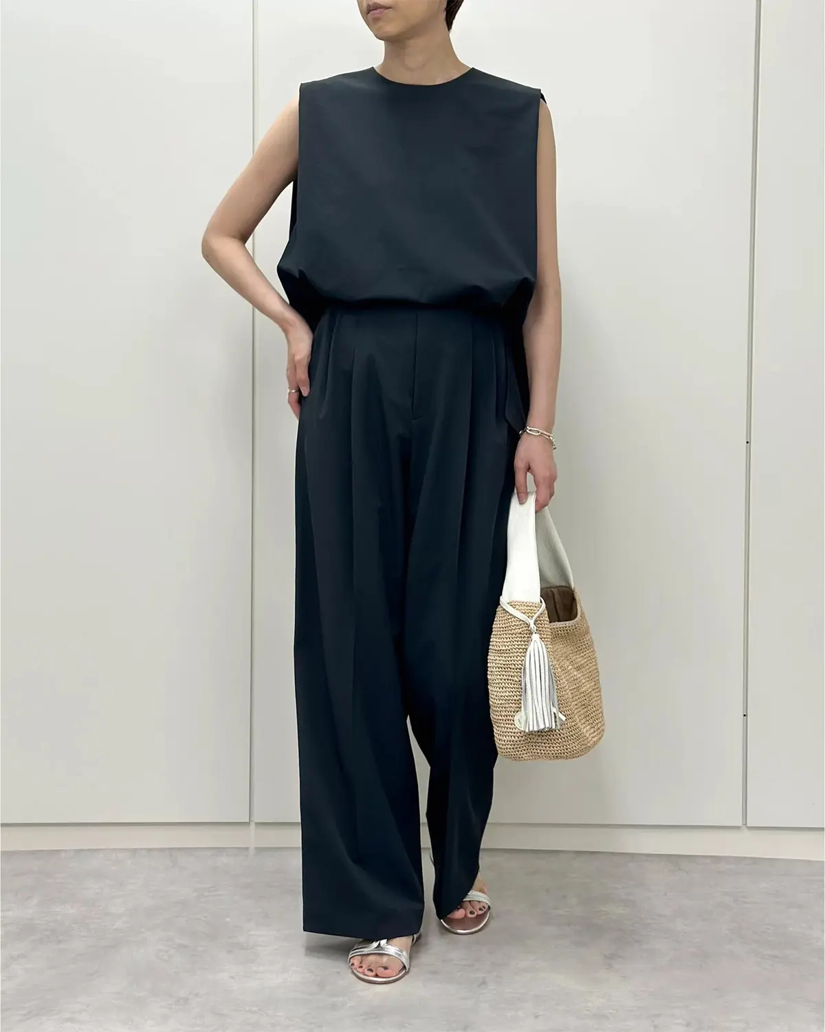 大ヒット継続中！「華奢見えノースリーブ」の画像_8