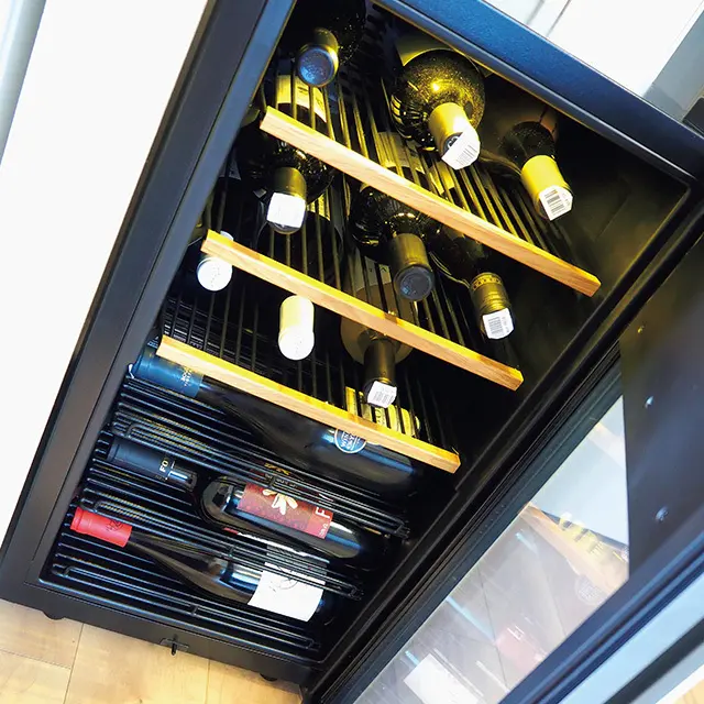 ワインは常時20本 以上！ おいしい お酒でおもてなし