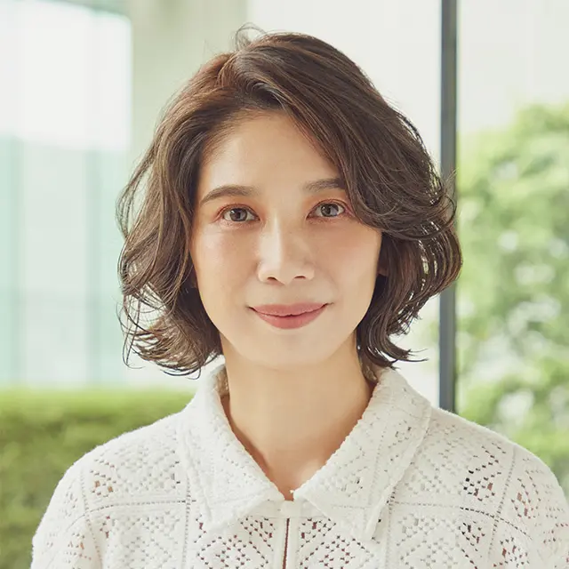 50代 理想のボリュームヘアを実現！パーマ主役のミディアムヘア【50代髪型・ヘアスタイル】