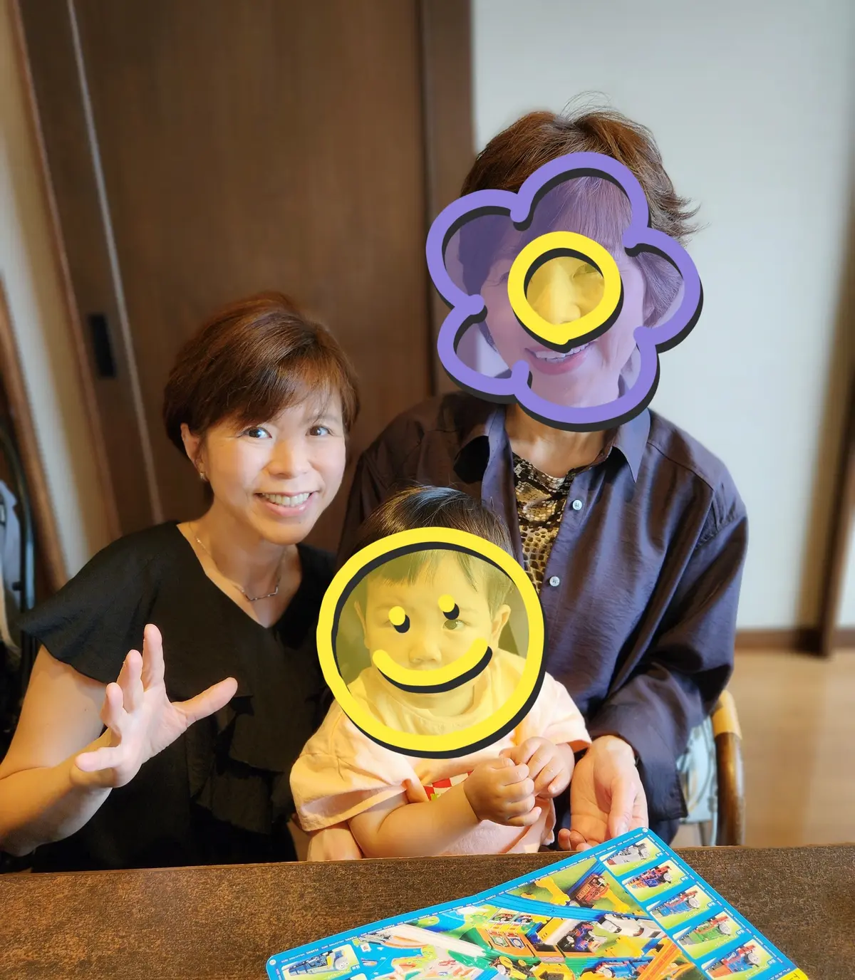 サマーデニムとふんわりブラウスの画像_5