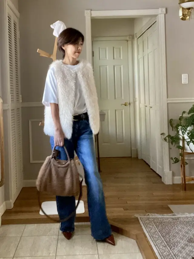 フェイクファージレ×デニムコーデの画像_2