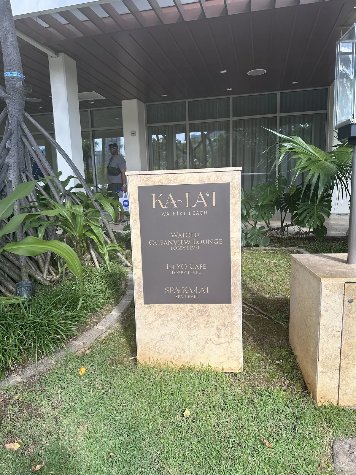 Hawaii ホテルを移動しての画像_2