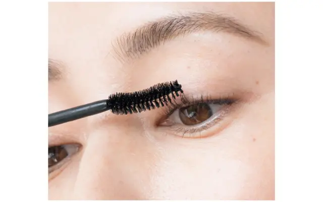 塗り始めは根元ではなく毛先から