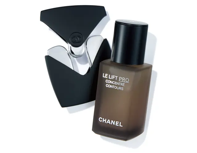 シャネル　（右）LL プロ セラム（左）LL プロ アクセソワール ドゥ マッサージュ