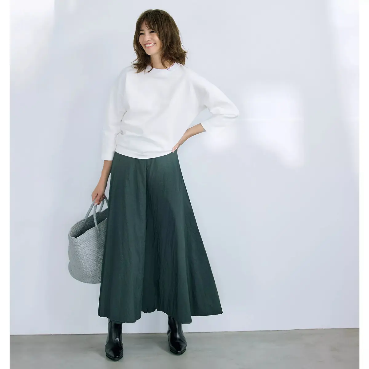 ATON タックフレアスカート