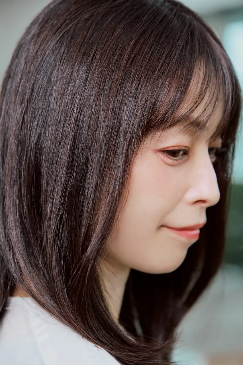 Webエクラ 　セミロングヘアスタイルのポイント