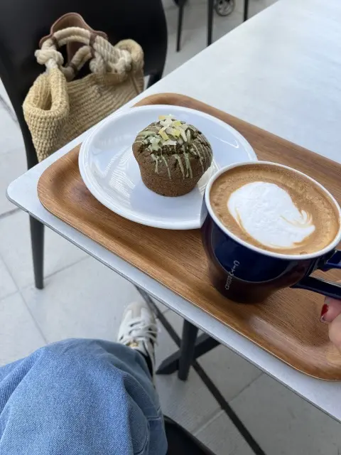 白シャツとジーンズの王道コーデ⭐︎の画像_9