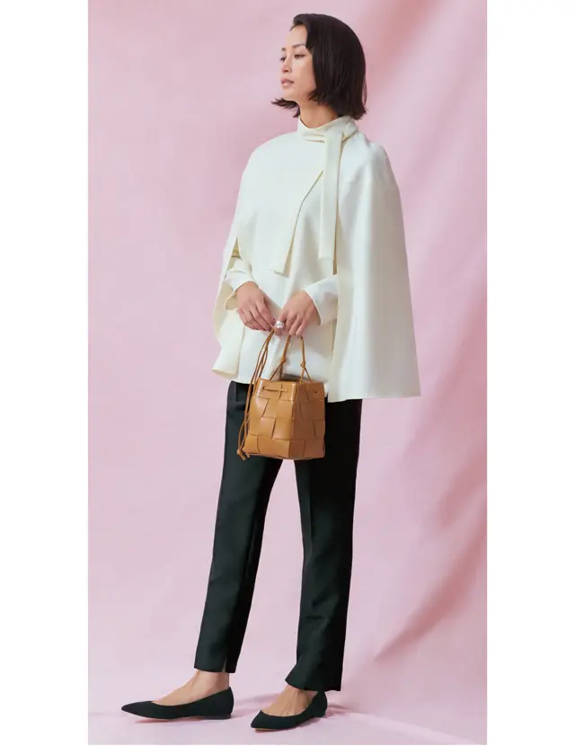 ハーヴェルスタジオのパンツの黒田エイミ