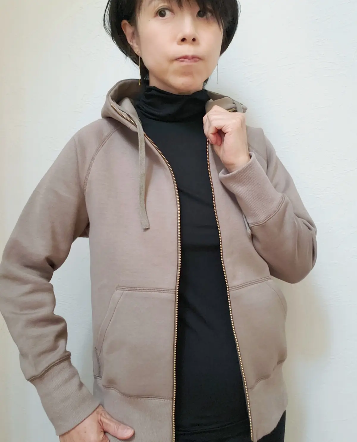 前を全部開けて着ても膨らみすぎないシルエットがいい感じです。