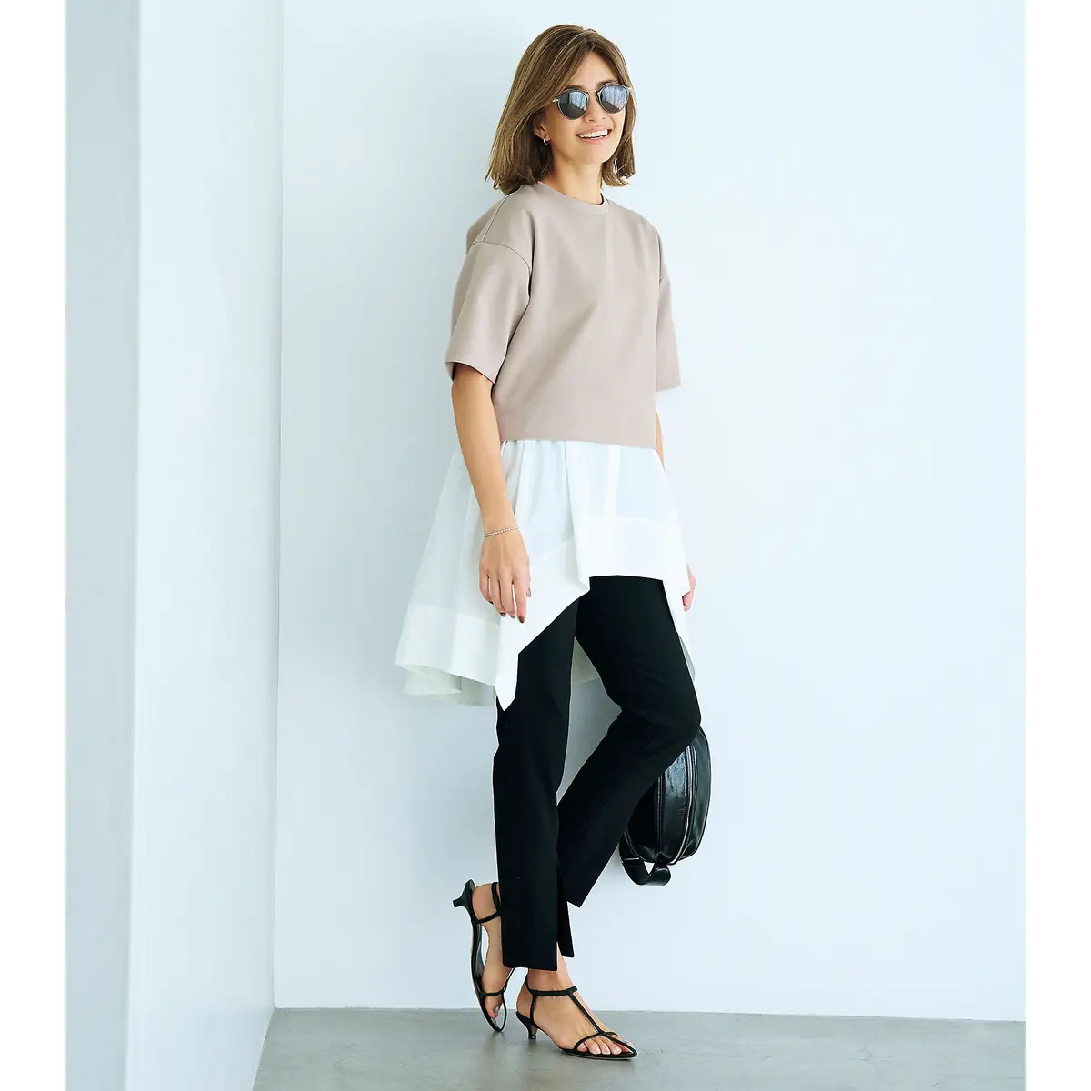 上品かつモダンなグレージュをエクラが別注の画像_1