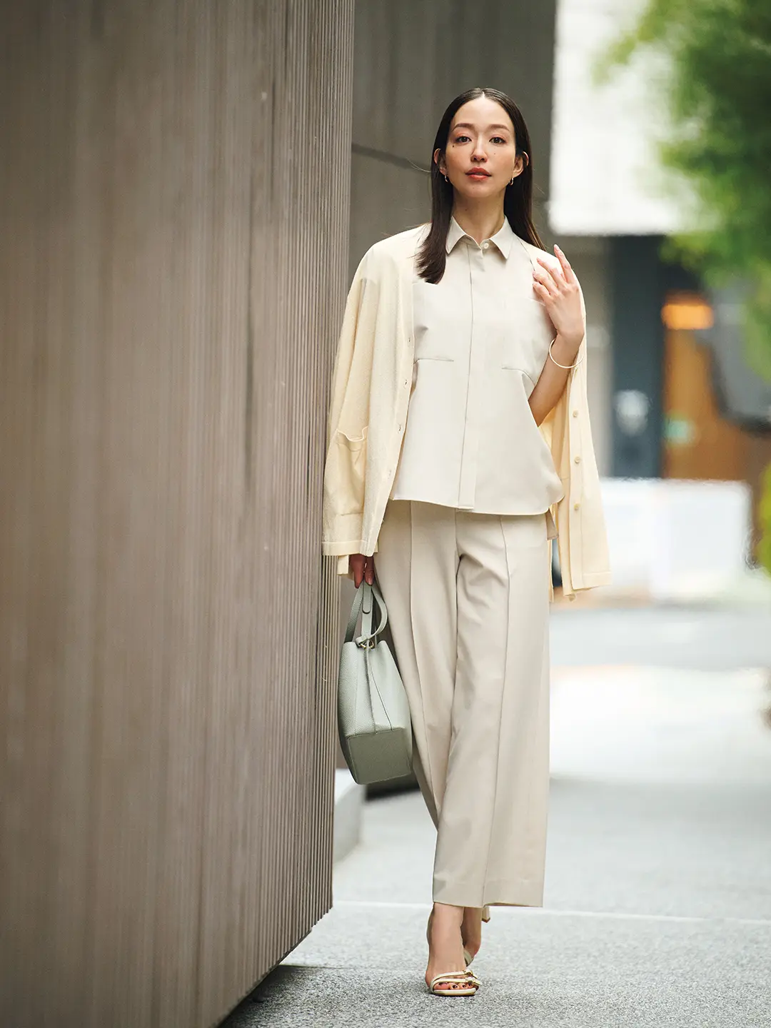 ボディラインをさりげなくカバーし接触冷感が心地よい上品セットアップ