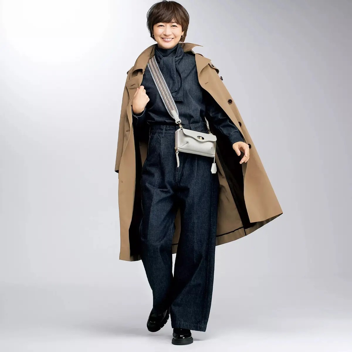 富岡佳子さんがリュクスに着こなす、エクラの画像_2