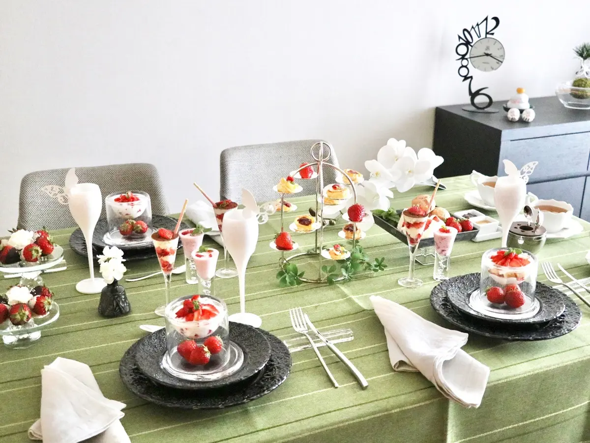 自宅でストロベリーアフタヌーンパーティー
