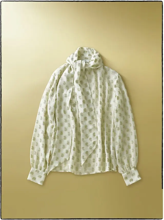 エトロのシルクボウブラウス