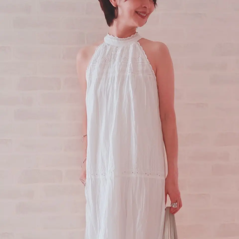 白　ホルターネックス