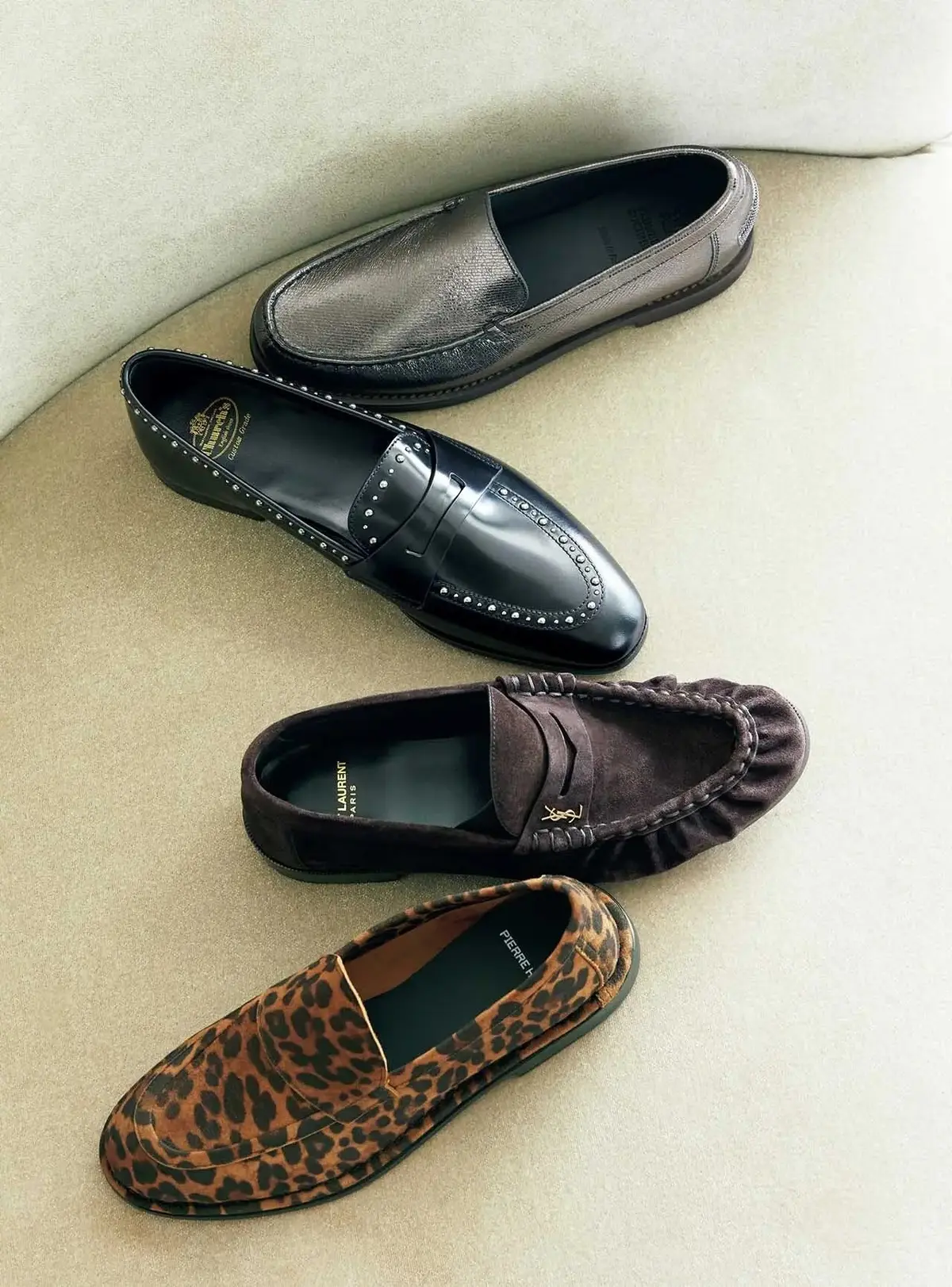 【50代が買うべきローファー＆スニーカー18選】この2足があれば、どこへでも行ける！秋の最新シューズ