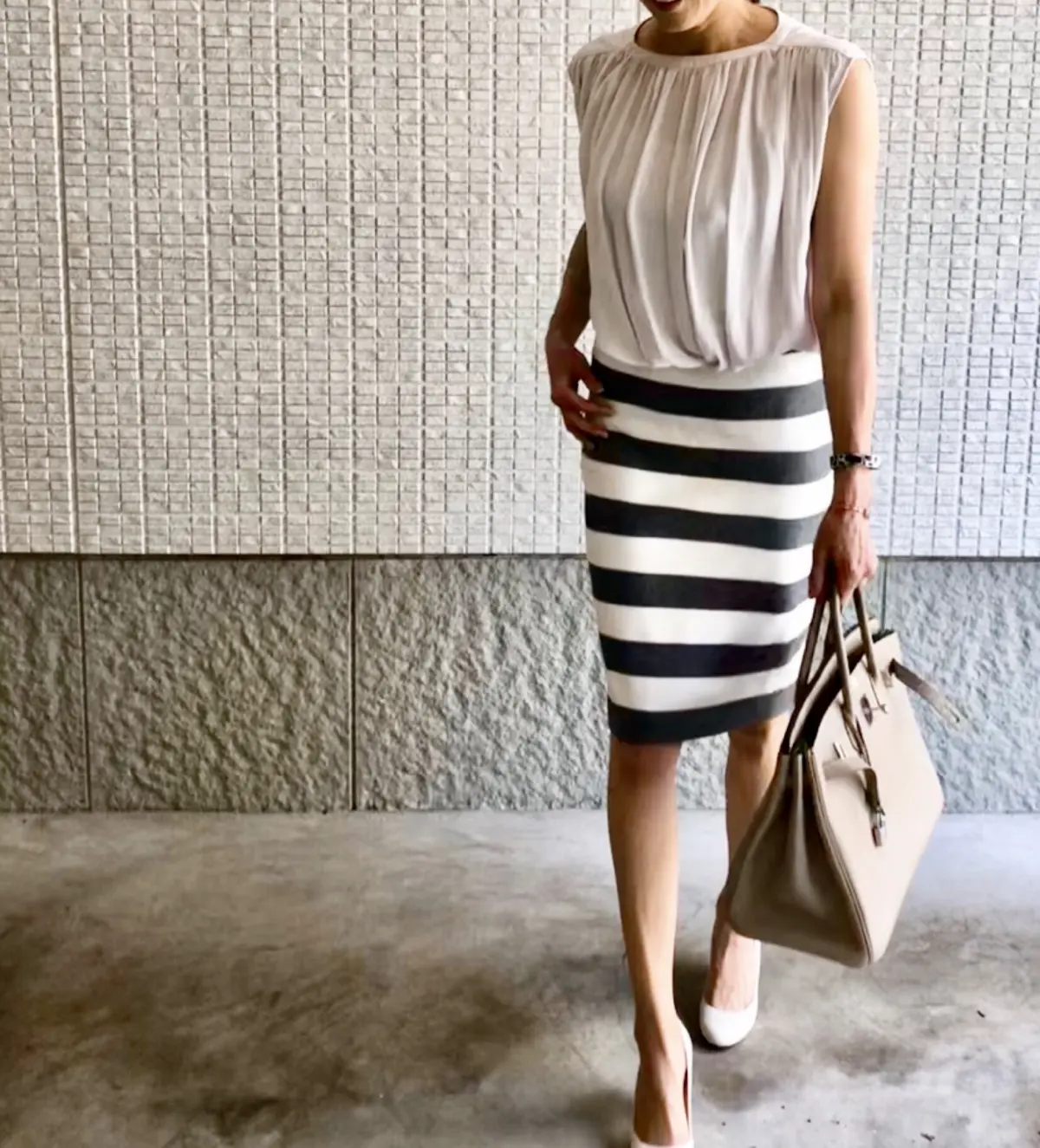 体型カバーしてくれる優秀トップスの画像_1