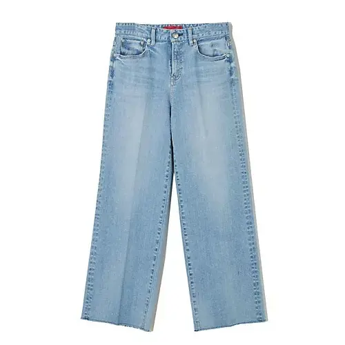 立体的シルエットで50代を美しく見せる「の画像_4