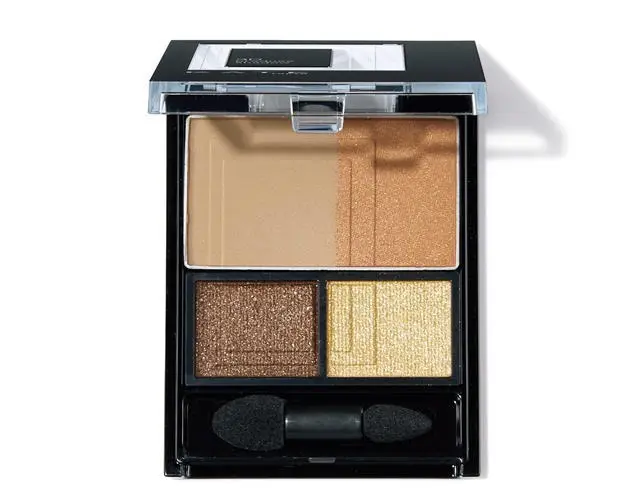 3.右上のライトベージュは、深みとツヤをプラスする立体カラー。セミマットに慣れない人にはこちらがおすすめ。ケイト 3Dプロデュースシャドウ BR-1 ￥1,540（編集部調べ）／カネボウ化粧品