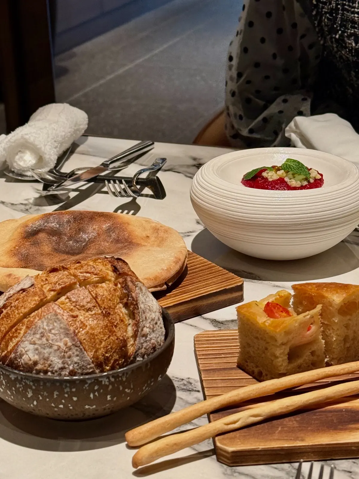 ヒルトン京都　地中海レストラン　セブン・エンバーズ　料理写真