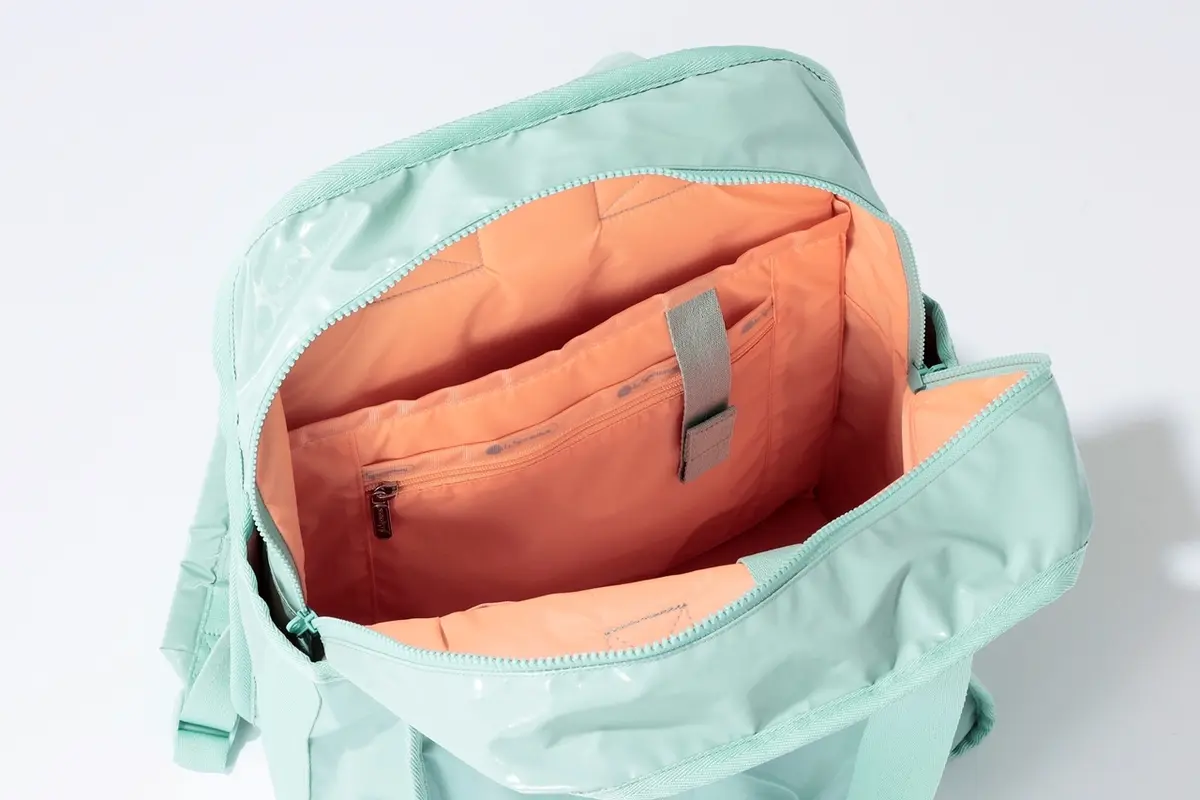 ひとりっぷ×LeSportsac レスポートサック コラボ　アーバン エディターズバックパック3　内側