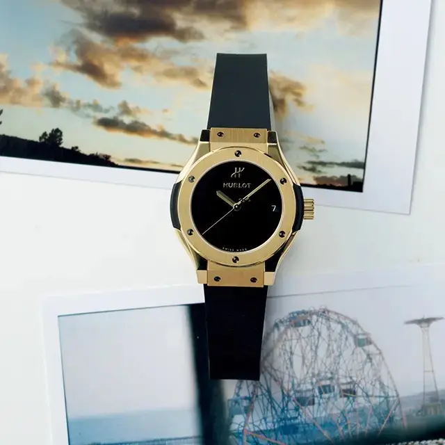 HUBLOT《ウブロ》時計「クラシック・フュージョン オリジナル イエローゴールド」