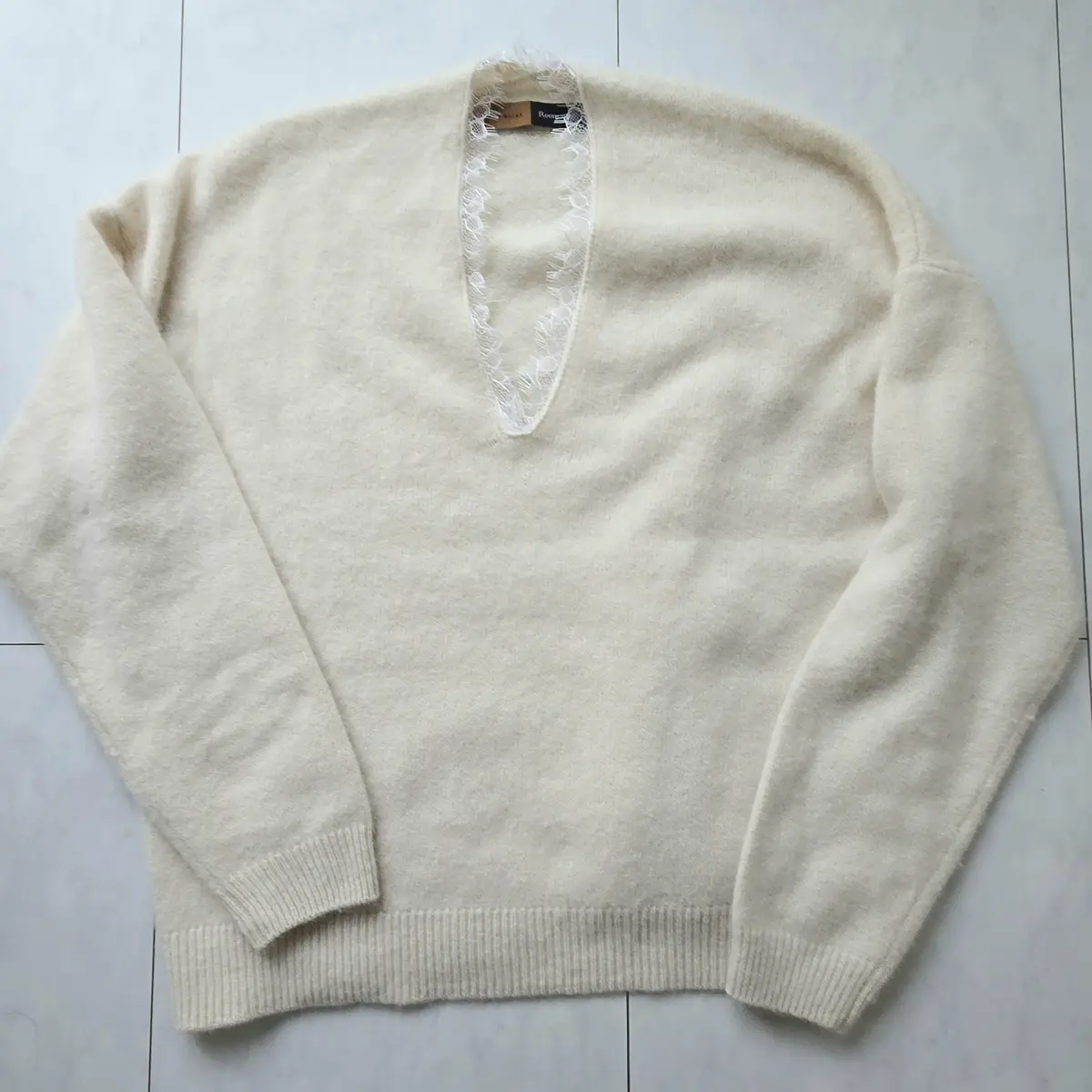 Room no.8 for E by eclat ヘアリーレースVネックニット