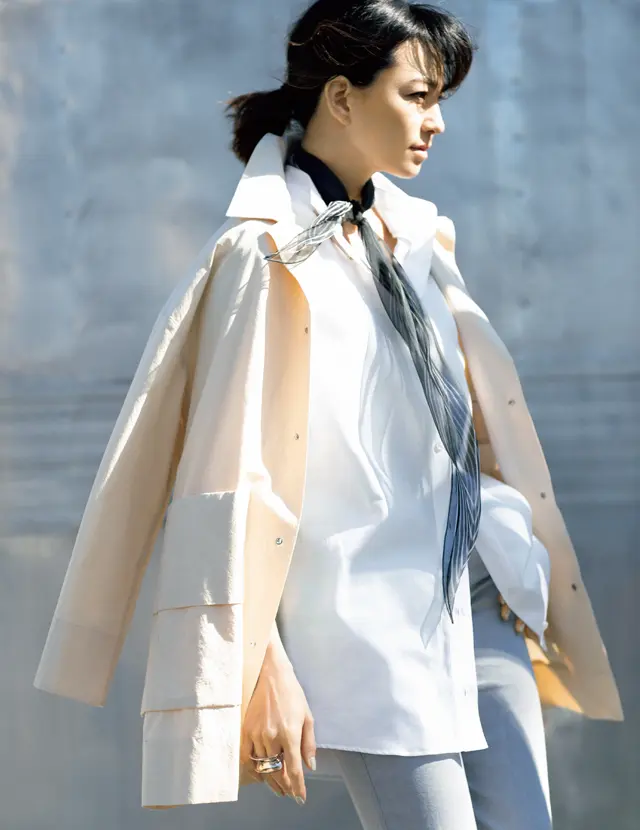 シルクモスリンのエアリーなスカーフコーデのRINA