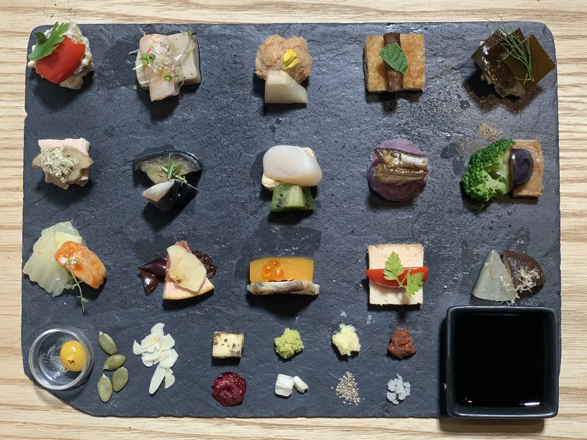 京都　お寿司　AWOMB 烏丸　アウーム烏丸本店