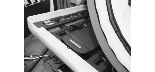 心拍や体動を感知するセンサー「アクティブスリープ アナライザー」装備